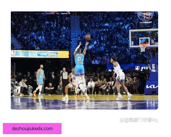 NBA激战瞬间回顾：超级巨星对决引爆全场精彩赛事